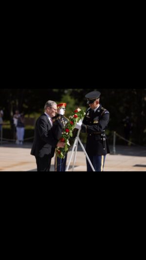 Keir Starmer Instagram - Paying respects at @arlingtonnatl, the final resting place for thousands of America’s service members and veterans.