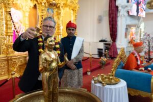 Keir Starmer Instagram - An honour to be back at Kingsbury temple today alongside hundreds of worshippers to recognise the immense service of the Hindu community in Britain.