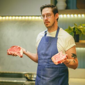 Keith Habersberger Instagram - The steak is calling to say that you🫵 still need to buy your tickets for the Without A Recipe LIVE Special!😤🥩

Get your tickets now at tryguys.com/LIVE 🎟️👨‍🍳

📸 @jdrenes 

#tryguys #withoutarecipe