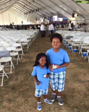 Keith L. Williams Instagram - Me and my Lil bro @kaisonwilliams Easter Sunday 4 years ago! #happyeaster #sheppardofthehills 🐇