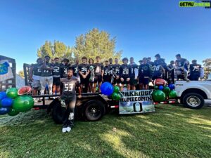 Keith L. Williams Instagram - The actors strike has allowed me to find another love 🏈 but I can say I am ready to get on that 
Big Screen! Let’s go Owls.
#varsity #footballplayer #guard 
#homecoming #teenagers #actor 
#branddesigner #branding #entrepreneur #livingmybestlife