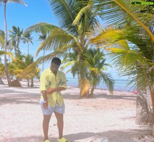 Keith L. Williams Instagram - Punta cana…you treated me well🙈 #dominicanrepublic 🏝️🦀🌊