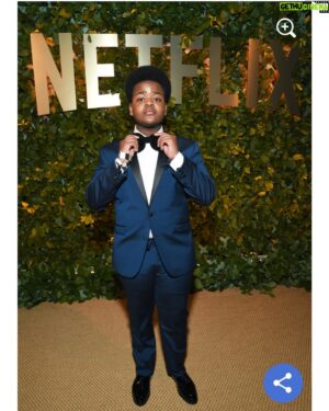 Keith L. Williams Instagram - Got caught adjusting my bow- tie! @netflix after party! #goldenglobes