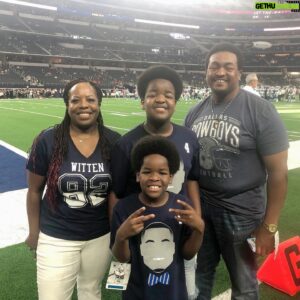 Keith L. Williams Instagram - Sideline was 💣💣💣 best view in the house! 🔥🔥🔥@1053thefandfw #1053thefan