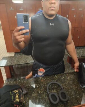 Keith Lee Instagram - A note to those of you striving for fitness goals... consider this my first commandment.

"Thou shalt not skip Leg Day."

Go forth! Be LEGenDArY!!