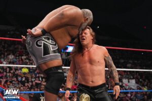 Keith Lee Instagram - Happy Mother's Day to the worthy ones!! Make sure you kiss your Moms just like this... 😂😂