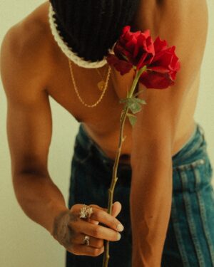 Keiynan Lonsdale Instagram - See you tonight @mightyhoopla 🌹 
7.05pm Queertopia Stage

Are u ready for me?

📸 @jaredleibowitz