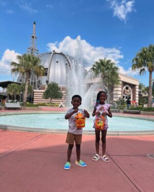 Kel Mitchell Instagram - Let the Adventures begin 🙌🏽 Summer Time Vibezzzz #HerOneandOnly #HisOneandOnly #EventMommyMitchell #KelMitchell