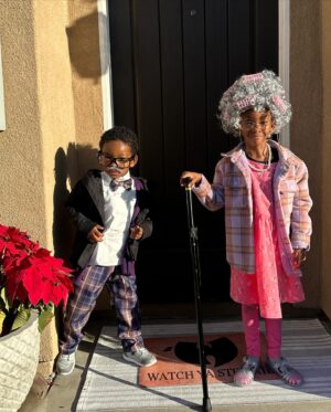 Kel Mitchell Instagram - Happy #100daysofschool Honor and Wisdom! 100 days of learning, laughter, and lots of fun! 🎉 Dressing up the kiddos for this school milestone is always a highlight. Here’s to many more days of fun 💯📚 #100daysofschool #kelmitchell #asialee #asialeemitchell #100dayofschool #100daysofschoolproject #wisdommitchell #honormitchell #familyfun #school