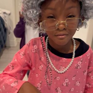 Kel Mitchell Instagram - Happy #100daysofschool Honor and Wisdom! 100 days of learning, laughter, and lots of fun! 🎉 Dressing up the kiddos for this school milestone is always a highlight. Here’s to many more days of fun 💯📚 #100daysofschool #kelmitchell #asialee #asialeemitchell #100dayofschool #100daysofschoolproject #wisdommitchell #honormitchell #familyfun #school