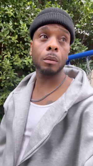 Kel Mitchell Instagram - Started my day with a park workout but ended up in an Avengers audition! 🦸🏾‍♂️ 💪🏾 

#FitnessFreak #AvengersAssemble #WrongTurn #ParkWorkout #SuperheroTraining
#iamkelmitchell 

Shoutout to @bullyjuice and @miss.bfit 🎥