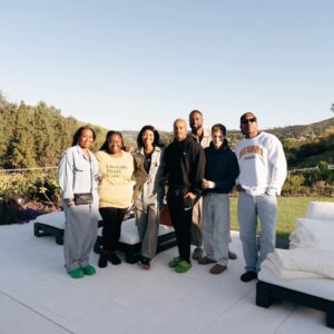 Kelley Carter Instagram - After these last three weeks? Sheesh. I needed every bit of this night, this fellowship, this meditation, this meal, this karaoke, this good time. Thank you G   D. Love you both. 🙏🏿❤️