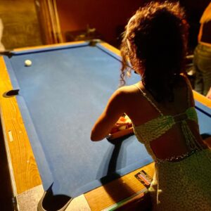 Kelli Garner Instagram - I have never seen more softness and beauty around a pool table in my life. ❤️‍🔥🎱❤️‍🔥