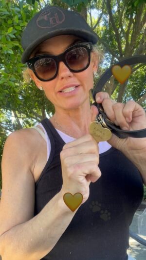 Kelly Carlson Instagram - Solid brass dog tags by @jeyrhooligan cuz our pets deserve the best accessories! Handmade 💛 Jeyr is a big animal lover. He looks tough but… lol