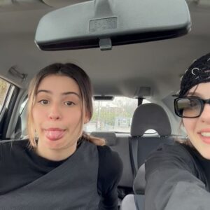 Kelly Depeault Instagram - @jennarzat #enjoy #coversong #fun #harmony #fyp #lovelife #canada🇨🇦 chapeau fait par @donebyjuliette