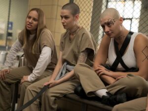 Kelly Karbacz Instagram - What do you mean you haven't finished watching #oitnbseason5 ? #Sankey #Brandy and #SkinheadHelen suggest you get back to #binging !! 🍊#OITNB #OrangeIsTheNewBlack #Netflix @oitnb @netflix