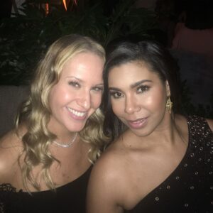 Kelly Karbacz Instagram - #AboutLastNight Celebrating with @netflix and my stunning cast mates at the beautiful home of Ted Sarandos for his toast to the nominees. 🍾
#OITNB #SagAwards #TeamOrange @sagawards