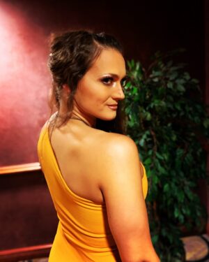 Kelly Klein Instagram - “Look not mournfully into the past, it comes not back again. Wisely improve the present, it is thine. Go forth to meet the shadowy future without fear and with a (wo)manly heart.” -Henry Wadsworth Longfellow
.
.
.
.
.
#KellyKlein #TeamKlein #GateKeeper #strongbodystrongmind #empowerothers #empoweryourself #bettereveryday #nextbeststep #enjoythejourney #controlyourcontrollables #bethechangeyouwanttosee #prowrestler #womenwholift