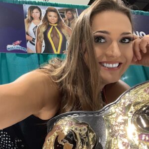Kelly Klein Instagram - “How wonderful it is those people that we meet by chance and invite us to live again. The memory of them will keep hope alive forever.”
-Mimi Novic
.
.
.
.
.
It was such a joy to meet so many wonderful people this weekend. I hope my new friends will be part of my journey for a long time to come. Thank you for a wonderful few days.