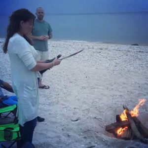 Kelly LeBrock Instagram - All these years , I’ve been doing this Wrong . So fun ! Full moon at the beach 🏖 with beautiful new friends ❤️