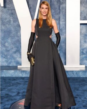 Kelly Lynch Instagram - All dressed up and somewhere to go…

Thanks @vanityfair 🖤

#oscar
#oscarnight
#hollywood 
#vanityfair 
#oscarparty
#oscars2023 
#oscardress
#classic
#blacktie 
#academy 
#academyawards