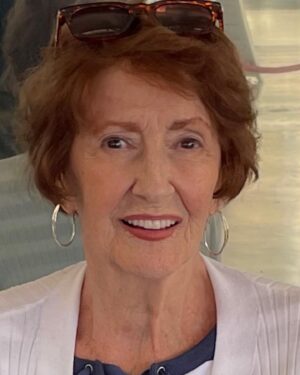 Kelly Lynch Instagram - Happy 88th Birthday to my beautiful Mama! You are absolutely amazing and I adore you! 

Love, 
Kel’ 😘🎂

#happybirthday @barbara.lynch.3139 
#darlingmama 
#nofacelift 
#nofillers 
#nobotox 
#nofilterneeded 
#simplybeautiful 
#insideandout ❤️