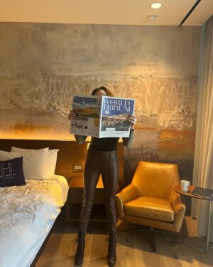 Kelly Pantaleoni Instagram - I love Chicago 🤎 I have so many important memories with people that I love who are no longer here 🕊️ 

if you’ve been following my page for a while you know I am a big fan of Hotel photo shoots. Just don’t take it too seriously 😝 loved this place @midtownathleticclub ~ their rooms, spa and workout classes were phenomenal 

Oh, and I’m realising now that my manifesting abilities are at an all time high – this spot was featured in “the killer” movie by David Fincher that I watched in theatre is just days before coming to Chicago! 

HUUGE thx to all that made this stay & me feel so special and spoiled 👑 

✖️☕️✖️🍫✖️

#bougiebitch #upgraded #midtownchicago #chocolatecity  #buddhababy