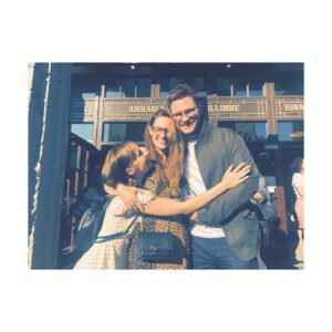 Kelly Thornton Instagram - A lovely day on earth