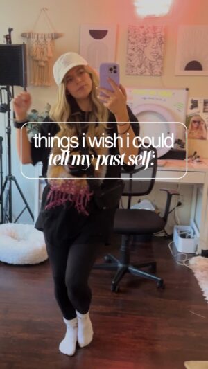 Kelsey Edwards Instagram - what would you tell your past self? 😅⬇️

#authentic #authenticity #mindset #growth #growthmindset #exmormon #exmo #postmormon #lds #exlds #multipassionate #multipassionateentrepreneur #multipassionatecreative