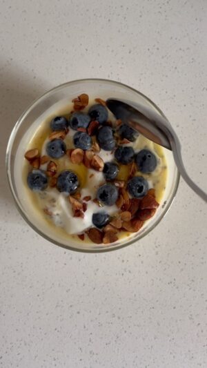 Kelsey-Lee Barber Instagram - My current breakfast of choice is Mango Chia overnight oats.
 
Makes 2 serves
Blend together:
200ml milk
200g yoghurt
1 mango diced 
1 scoop @trueprotein 
Drizzle of honey
Add blended mix to:
20g oats
15g chia seeds
(In each container/pot)

Give it a good stir then place in the fridge overnight. When ready to eat top it with yoghurt, your favourite fruit and toasted nuts, I picked blueberries and almonds, and a little more honey. 
Enjoy! 

#trueprotein #trueathlete #thenaturaledge #ad #breakfast #mangochiaovernightoats #athletics #trackandfield #javelinthrow #season2024