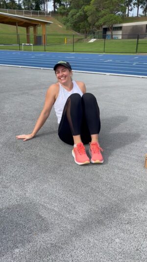 Kelsey-Lee Barber Instagram - Testing out these new beauties. 👟 Presenting the GEL-NIMBUS 25, a revolution in running.

#GELNIMBUS #Nothingfeelsbetter #ad #asics #asicsathlete #athletics #trackandfield