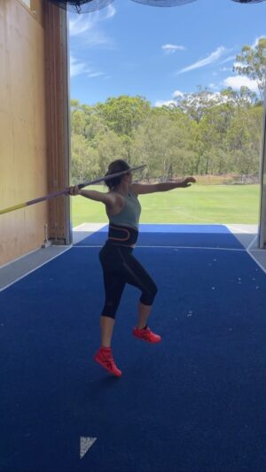 Kelsey-Lee Barber Instagram - Just out here doing my thing. And loving every minute of it! 

#javelinthrow #thrower #javelin #nemeth #qldthrowscentre #homeofthrows #trackandfield #athletics #throwday #startoftheweek #crossovers #asics #liveuplifted #lovewhatido