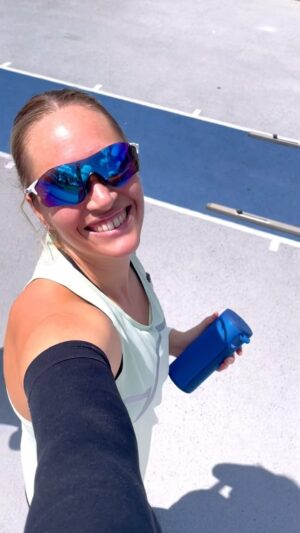 Kelsey-Lee Barber Instagram - Session before the session. 

Working on my running mechanics before throwing javelins. 

#athlete #athletics #trackandfield #speed #sprints #runningmechanics #javelin #javelinthrow #funinthesun #drills #training #asics #trueathlete