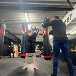 Kelvin Boerma Instagram - 🌊🍺🥊📰☺️✍️🐶👧🏼