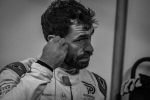 Kelvin Fletcher Instagram - Not long until the new season starts… 

Question is….. what’s the chariot? 😜

@british_gt @paddockmsport

📷 @craigwheeldonphotography