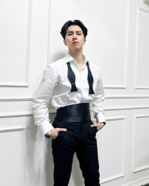 Ken Instagram - 2024 KEN FAN CONCERT
[749번째 고백 - My love, My destiny]

#빅스 #VIXX #켄 #KEN #이재환
#HAPPYKENDAY 
#749번째고백
#MyLove #MyDestiny