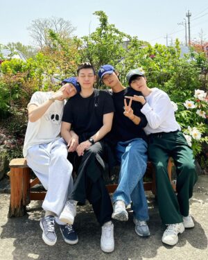 Ken Instagram - 효가ㅜ ㅜ조심히 잘 다녀왕💛