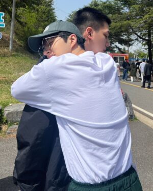 Ken Instagram - 효가ㅜ ㅜ조심히 잘 다녀왕💛