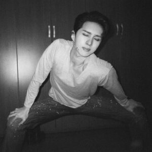 Ken Instagram - 💛