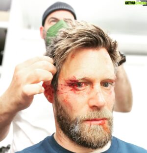 Ken Duken Instagram - #aboutthisyear lots of #fakewounds and #realbruises something #crazy #coming #nextyear @skydeutschland #skyseries #behindthescenes #makeup by @georgkfx @ameliehartwig #illkeepyouposted 🤙🔥❤️