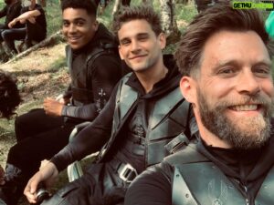Ken Duken Instagram - #meandthaboyz #specialistsatwork #behindthescenes #fatethewinxsaga #badboys #whatapleasureitwas @freddiethorp @theofarrislee @fatenetflix #holalagrupix if you want to see more #bts let me know 🤙🔥😘