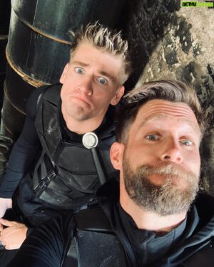 Ken Duken Instagram - #meandmyson #behindthescenes @danny_griffin_ @fatenetflix 
Danny: „Dad… stop it… you can’t make me laugh“ Me: „Hold my beer“… #missyoubuddy best caption of the pictures wins… #captionthis #loveyall 🔥🤙😘