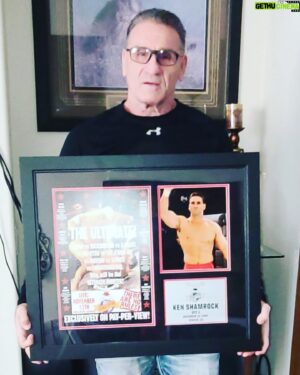 Ken Kilpatrick Instagram - Look what just arrived from @ufc 👀 

Big shout out to @ufc for the memorabilia plaques given to me to celebrate 30 years since #UFC1! WOW! 🥳

My most memorable moment from UFC1 has to be the Heel Hook applied to Patrick Smith. It is even in the history books as being the very first submission in UFC HISTORY! 👊
@danawhite @realroyce @realzanefrazier @artjimmerson 
#ufcfighter #ultimatefighter #throwback #ufc30years