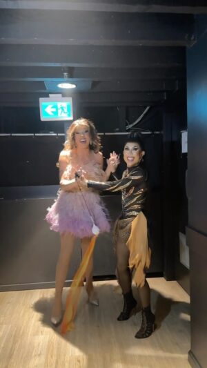 Kendall Gender Instagram - AMAFILIPINA lessons with the icon @marinaxsummers ( who has easily become one of my favourite queens I’ve ever seen live , my GOD ) 💃🏽🫶🏼🔥