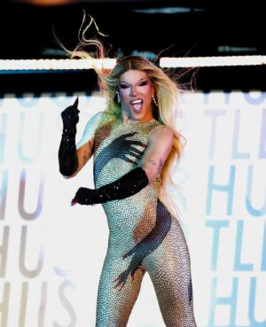 Kendall Gender Instagram - Le Kenaissancé at @cabaretmado by @martinepoulinpro