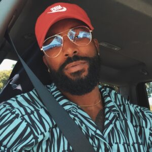 Kenneth Crawford Instagram - First Photo should be framed, actually ALL of them.