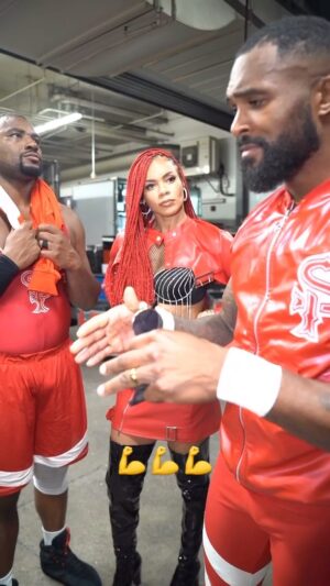 Kenneth Crawford Instagram - Fresh off their win tonight on #SmackDown, the #StreetProfits plan to keep up this momentum! 👊