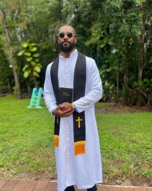 Kenneth Crawford Instagram - THEY TIED THE KNOT!

So honored & happy my brother asked me to officiate him & his bride into their marriage.

I’m beyond happy for these two & may God Bless & lead you all to eternal happiness!

CONGRATULATIONS! 

And now let the entire world say,

AMEN.

-Reverend Doctor Pastor Ford