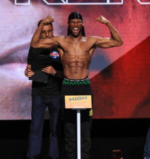 Kenny Ojuederie Instagram - WEIGH IN DONE ✅ TUNE IN TOMORROW FOR MY FIGHT 🥊💥 LIVE ON DAZN. THE SHOW STARTS AT 7PM GMT. SMOKE SEASON 😤💨