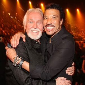 Kenny Rogers Instagram - Surround yourself with friends who make you happy! -Team KR